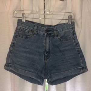 ❌SOLD ON MERCARI❌American Eagle Mom Shorts